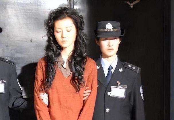 使命召唤8最后普莱斯被绞刑了吗,使命召唤普莱斯怎么会进监狱-第4张图片-文史 使命召唤8最后普莱斯被绞刑了吗,使命召唤普莱斯怎么会进监狱-第4张图片-文史