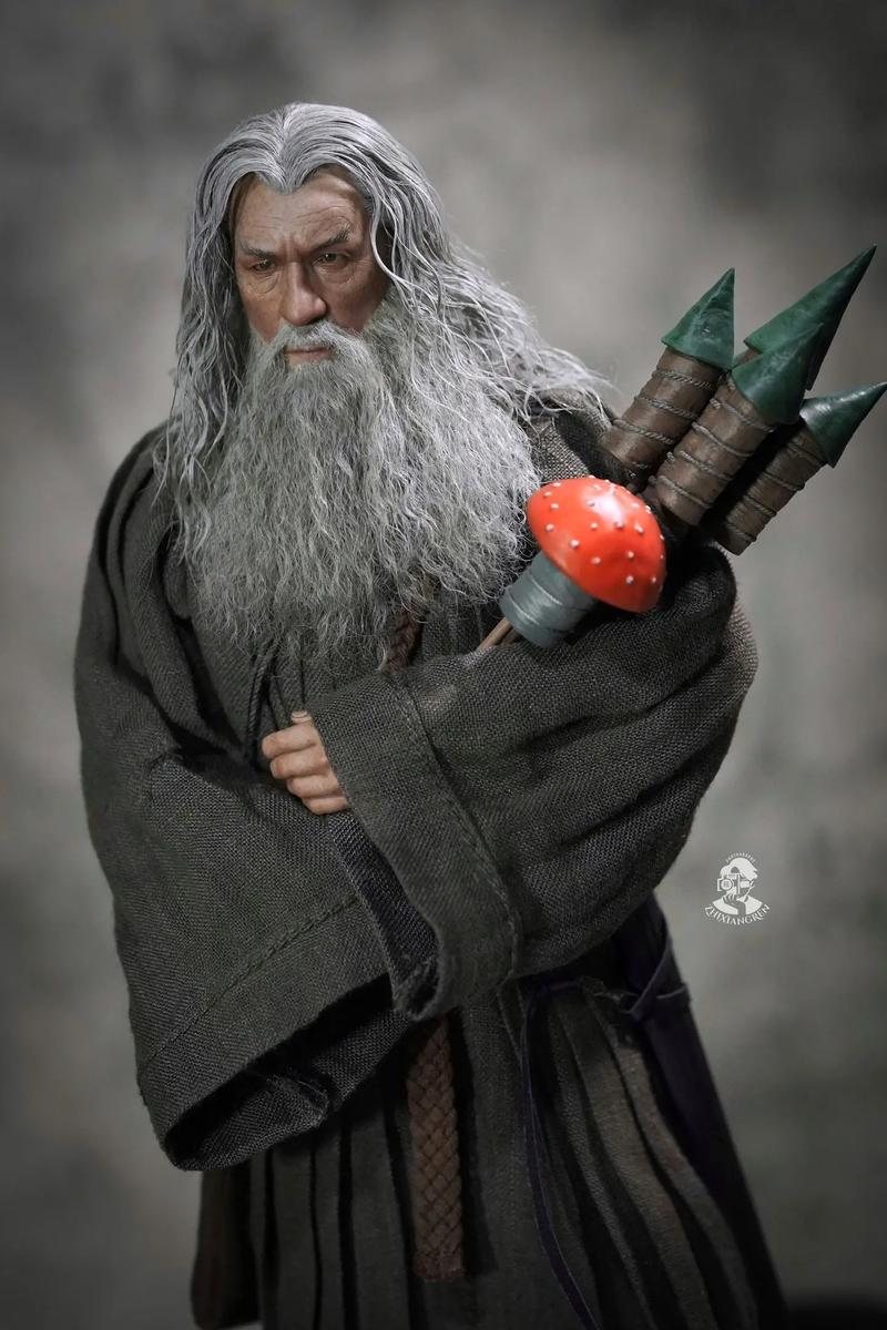 白袍巫师和灰袍巫师的区别（白袍巫师和灰袍巫师的区别在哪）